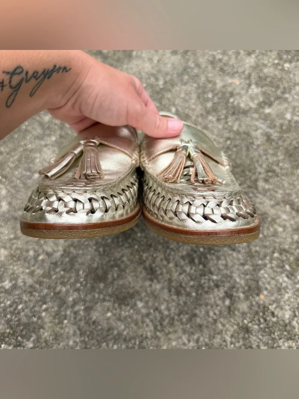 Sperry gold Seaport Leather Loafers Size 10